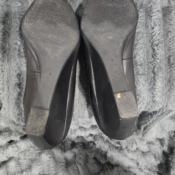 Tory Burch Black Wedge Heels - Picture 5 of 7